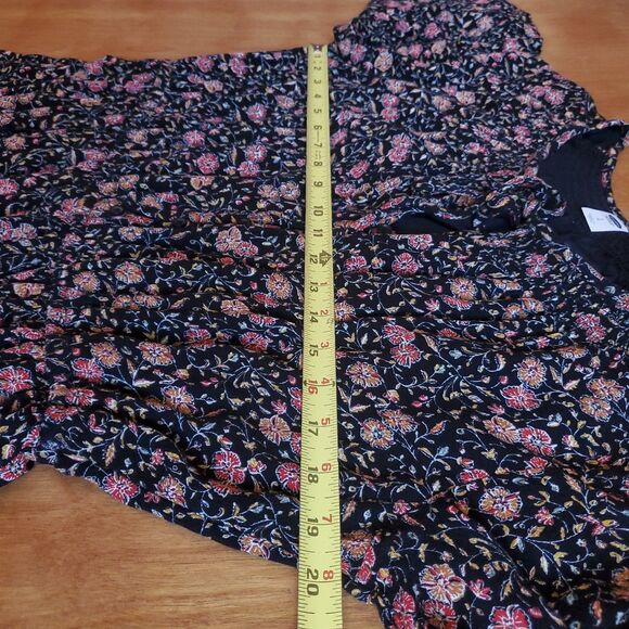 Old Navy Waist Defined Bell Sleeve Dress Sz L Black Dark Floral Prairie Cottage - Picture 8 of 10
